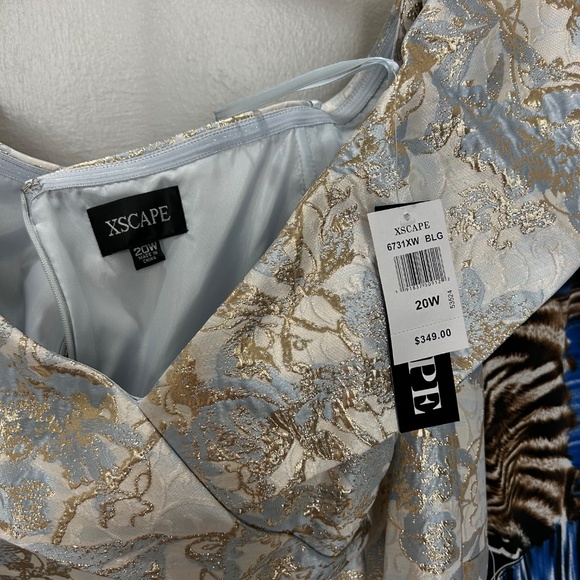 Mother of the Bride Ball Gown - Picture 2 of 2